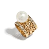 CULTURED PEARL, DIAMOND, AND YELLOW GOLD RING