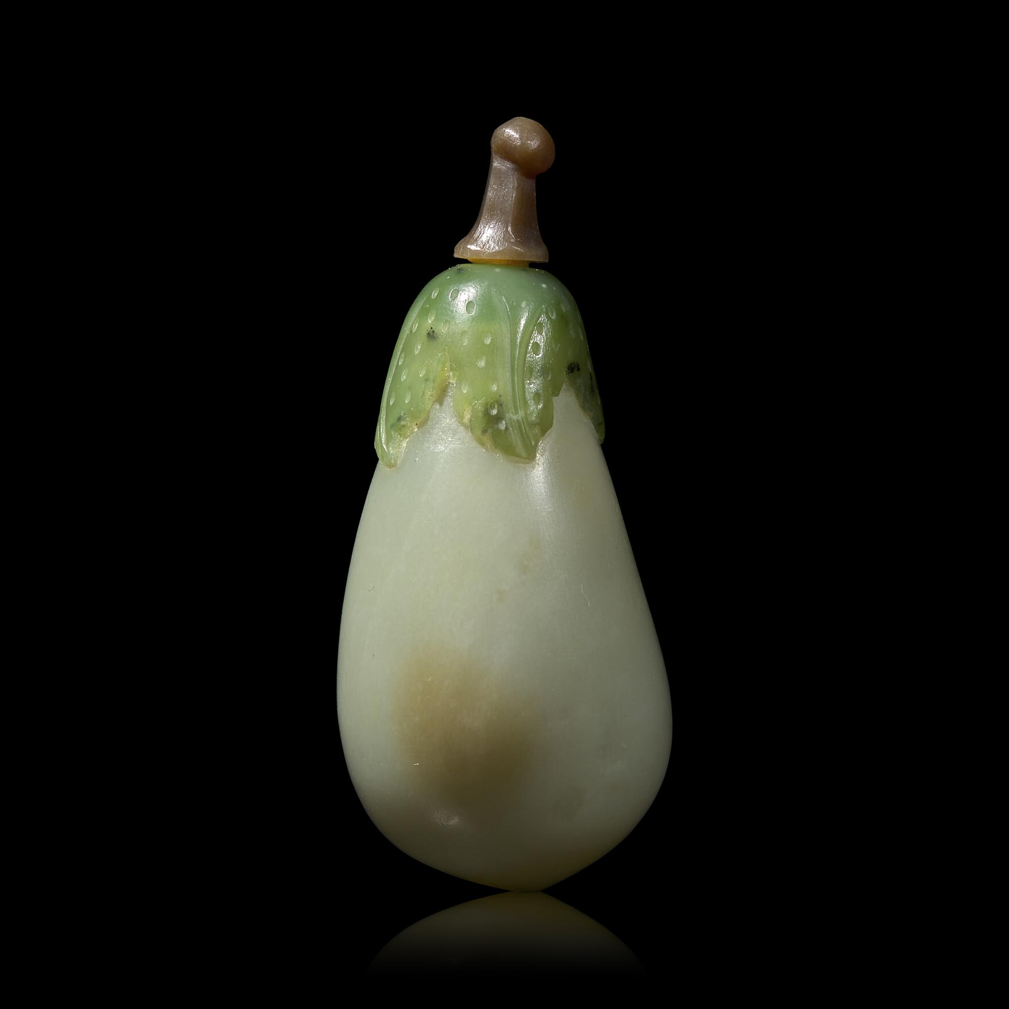 A Chinese Celadon Jade 'Eggplant' Snuff Bottle, Late 19th to Early 20th Century