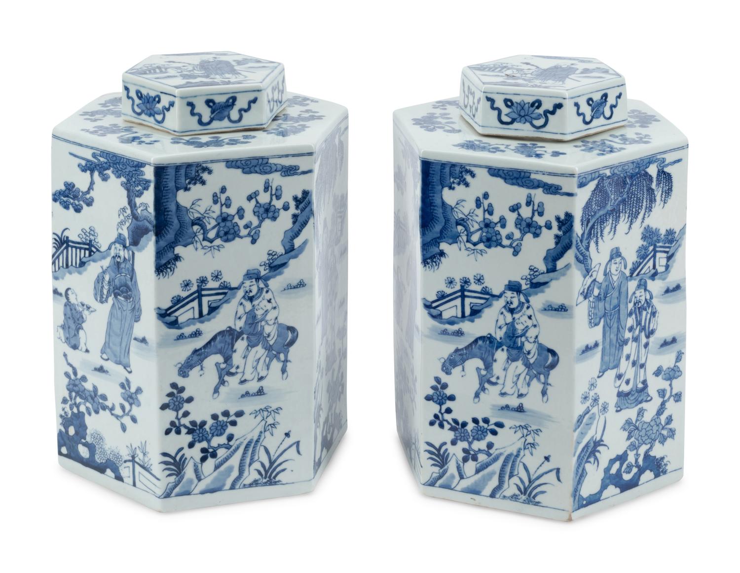 A Pair of Chinese Blue and White Porcelain Tea Jars