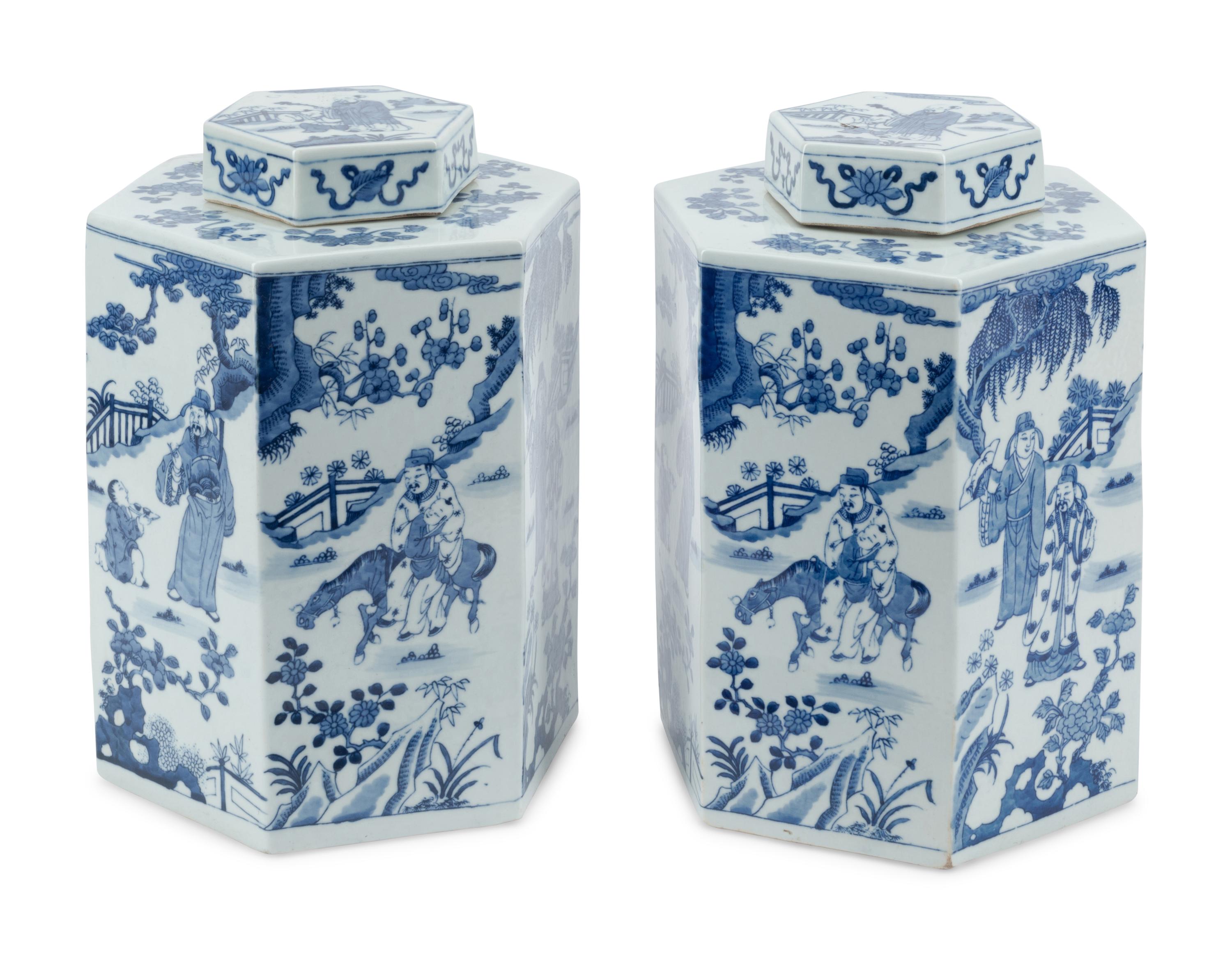 A Pair of Chinese Blue and White Porcelain Tea Jars