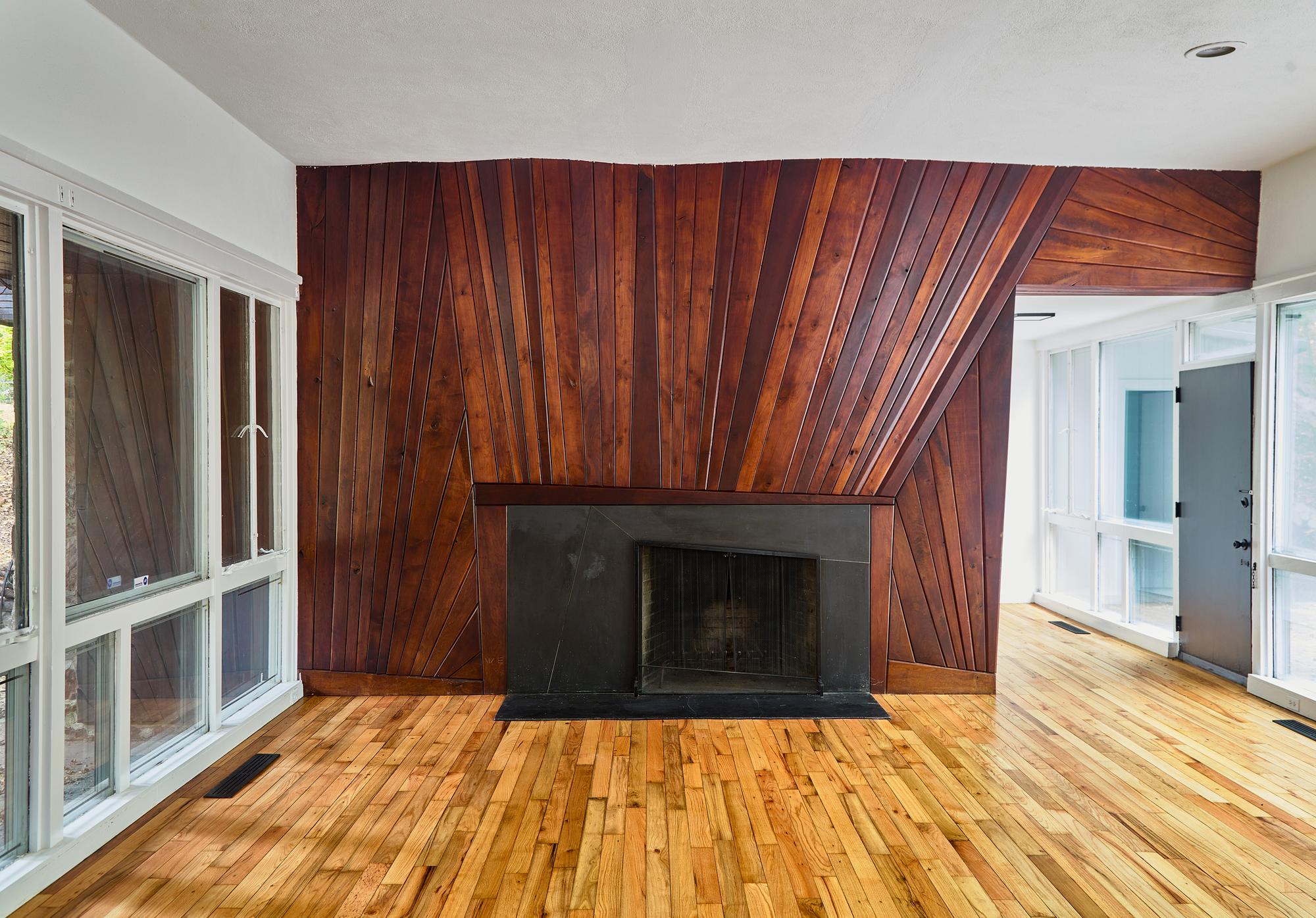Undulating fireplace wall, 1954