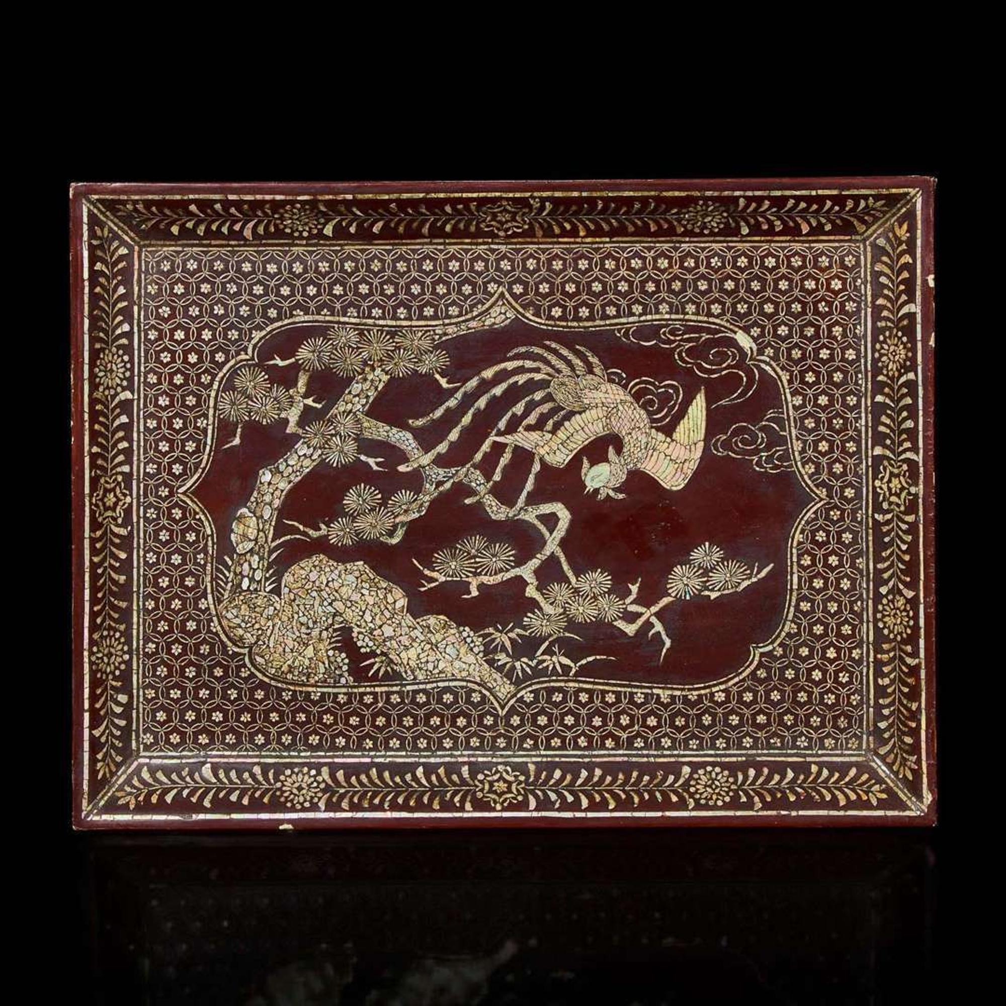 A mother of pearl-inlaid lacquer "Phoenix and Pine" tray 贝母镶嵌”凤栖梧桐“大漆托盘