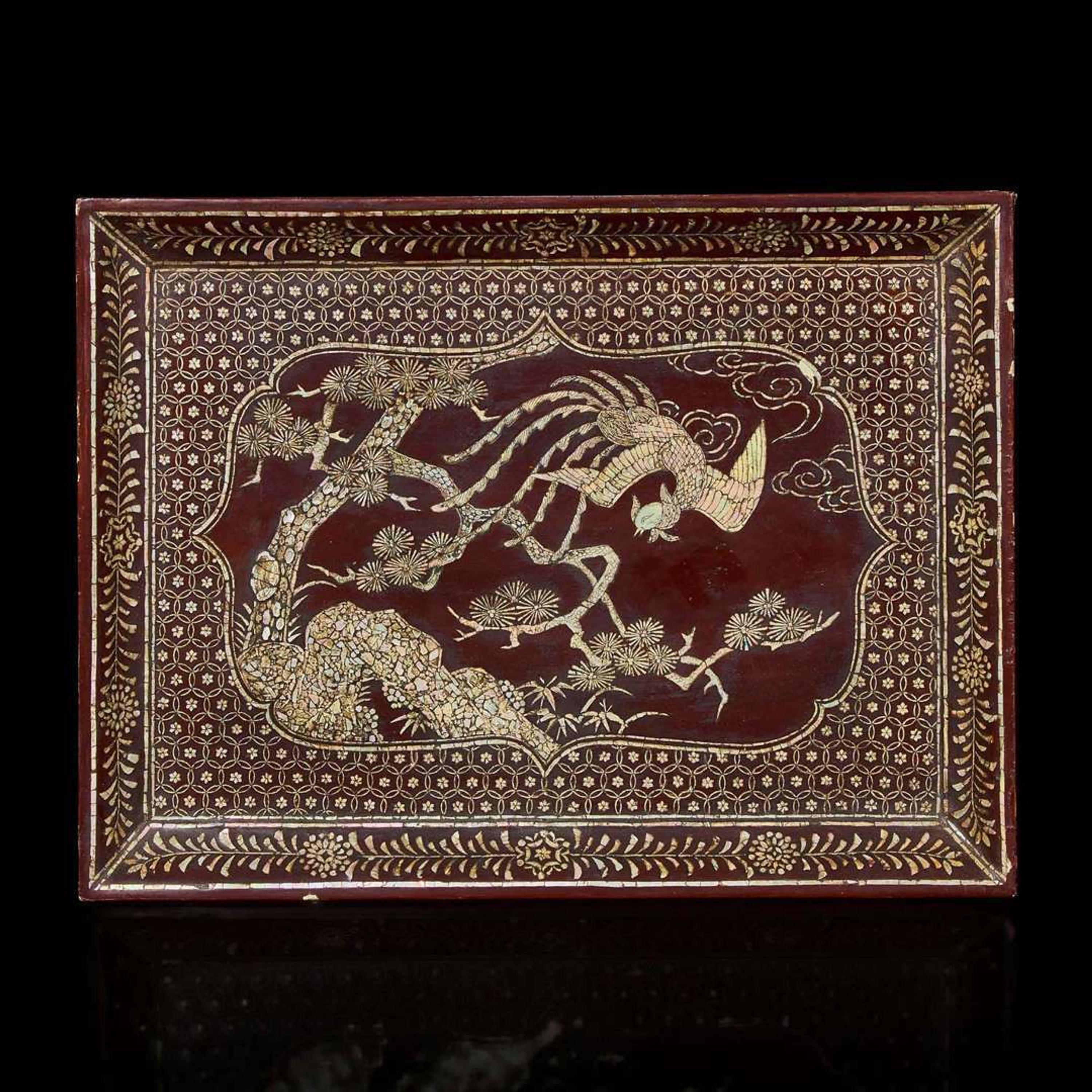 A mother of pearl-inlaid lacquer "Phoenix and Pine" tray 贝母镶嵌”凤栖梧桐“大漆托盘