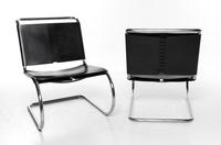Pair of MR Lounge Chairs Knoll, USA