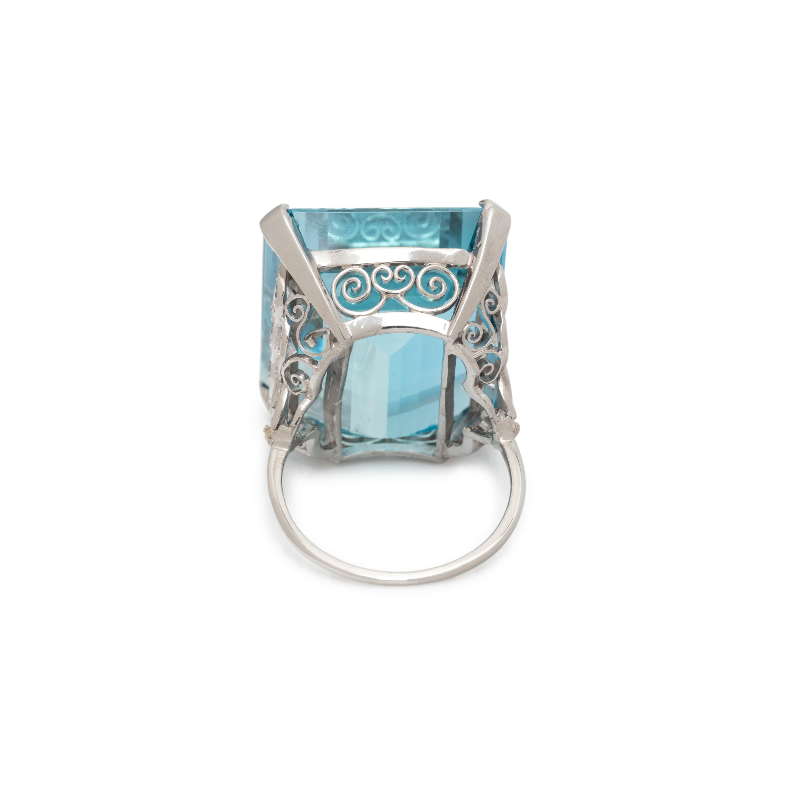 AQUAMARINE AND DIAMOND RING