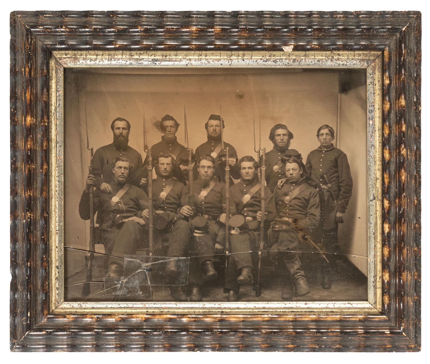 [CIVIL WAR]. Mammoth plate ambrotype of ten well-armed Union soldiers.