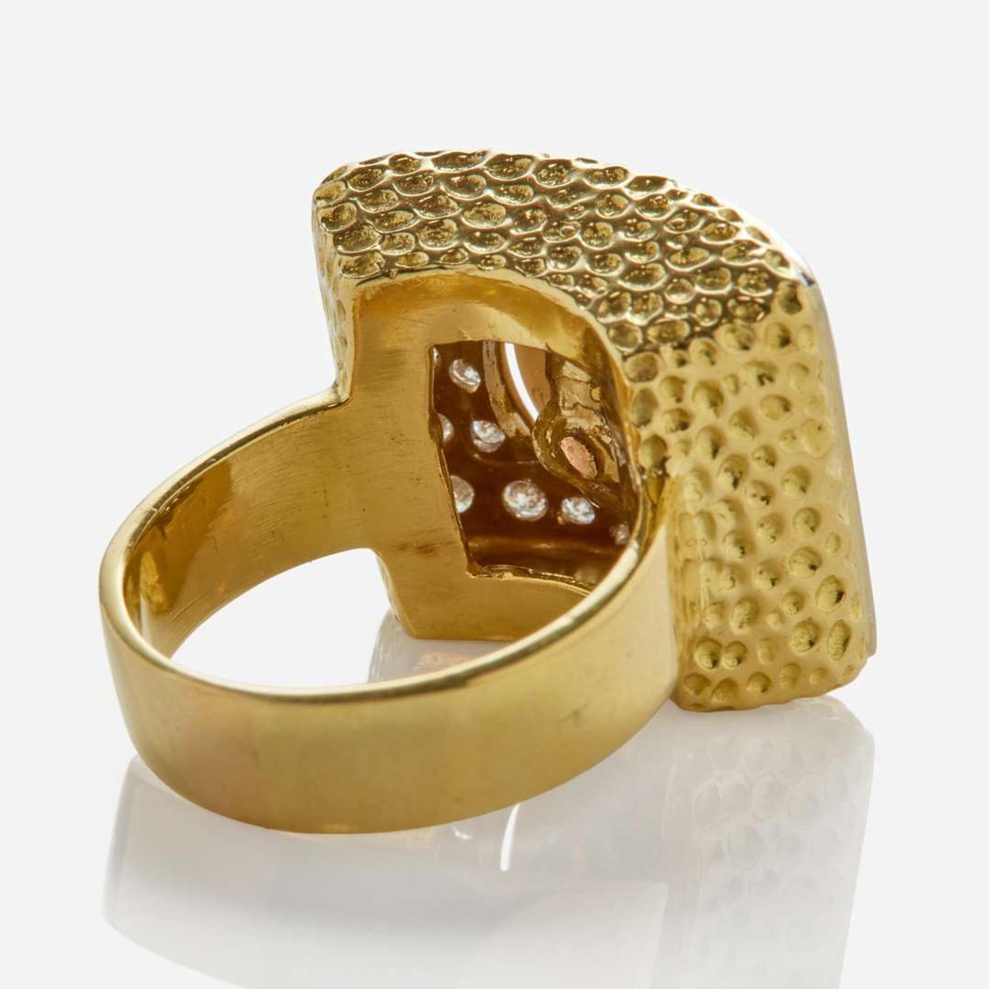 An 18K Yellow Gold, Pearl, and Diamond Ring