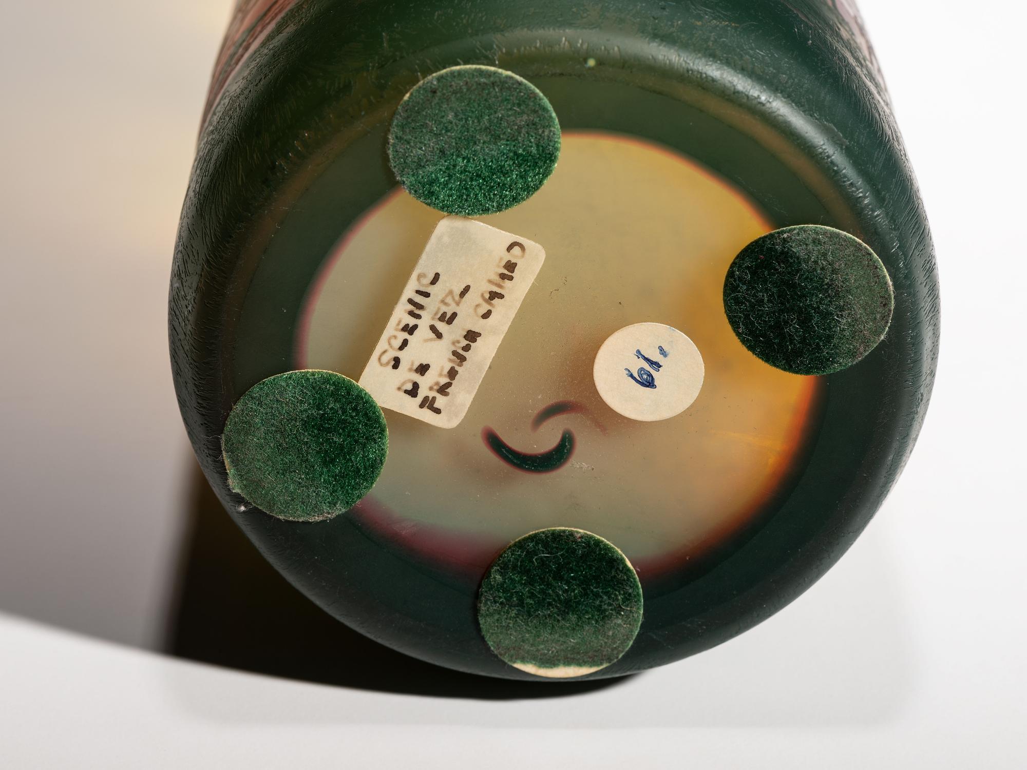 Scenic Vase