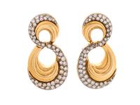 YELLOW GOLD AND DIAMOND EARCLIPS