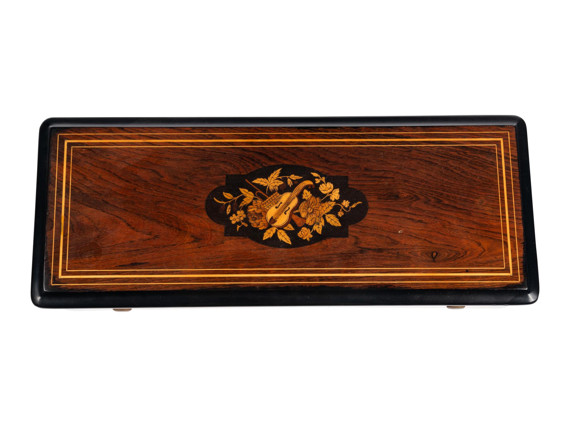 A Zither Automatique Mandoline Expressive Music Box