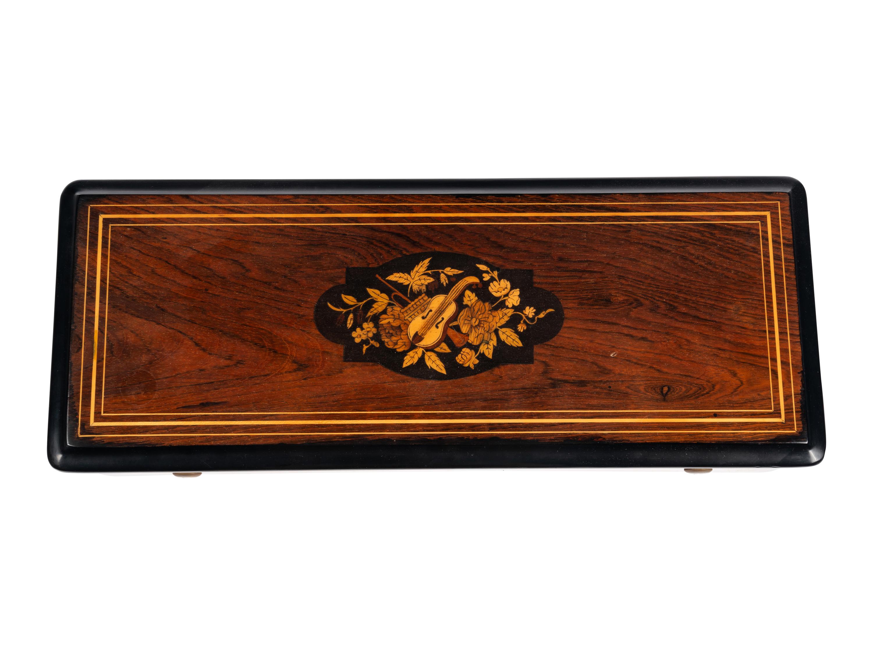 A Zither Automatique Mandoline Expressive Music Box