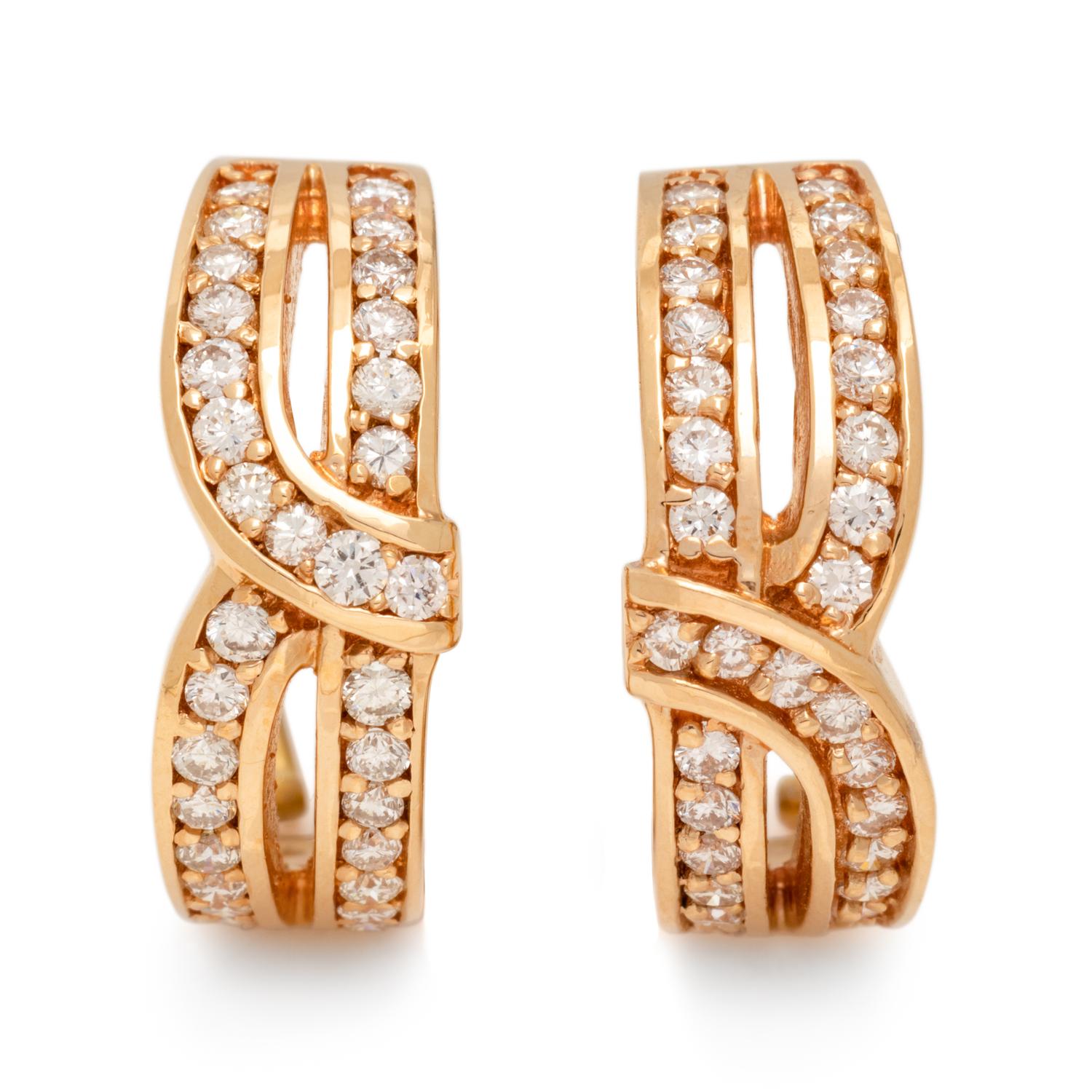 YELLOW GOLD AND DIAMOND EARCLIPS