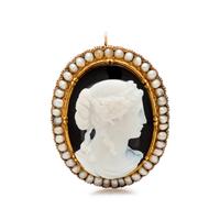 ANTIQUE, ONYX CAMEO AND PEARL PENDANT/BROOCH