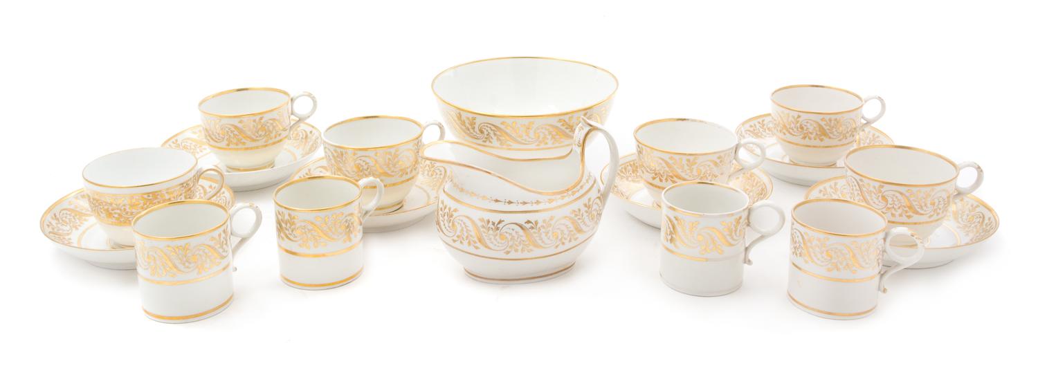 A Group of Worcester Porcelain Tea Articles Diameter of bowl 6 3/4 inches. — BARR, FLIGHT & BARR PERIOD, EARLY 19TH CENTURY