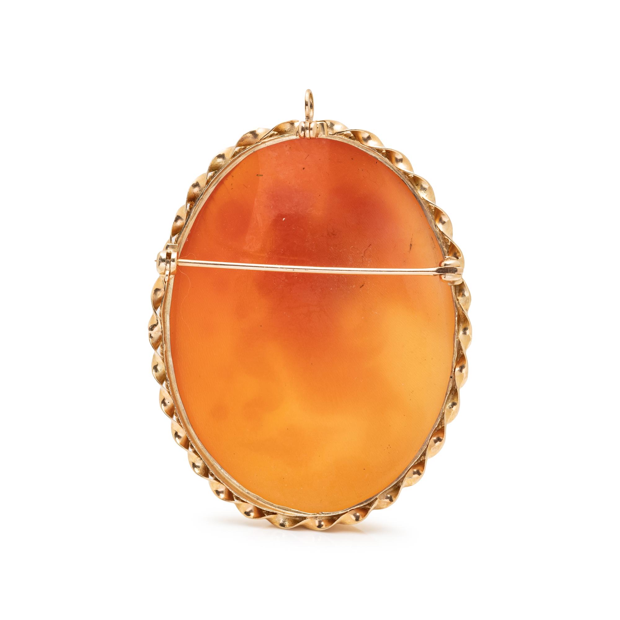 YELLOW GOLD AND SHELL CAMEO BROOCH