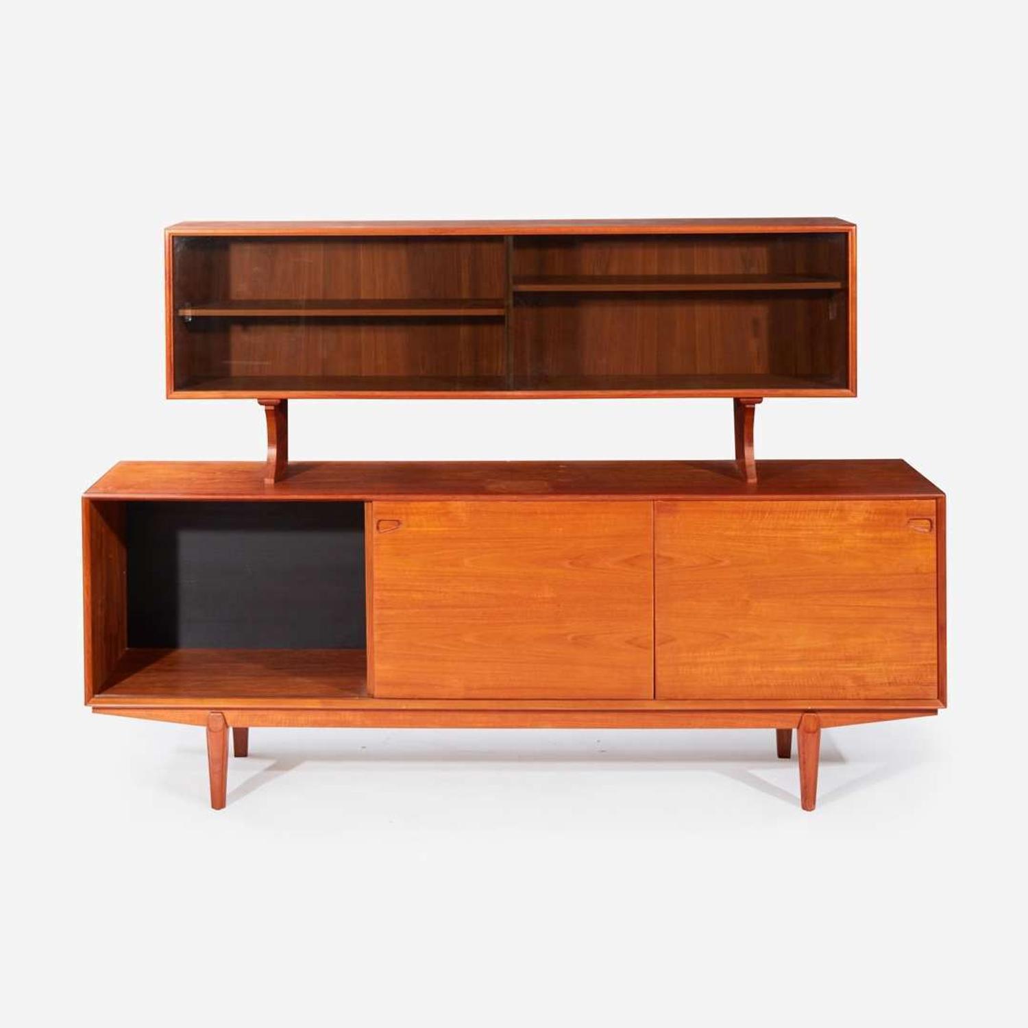 Henry Rosengren Hansen A Credenza Cabinet and Hutch, Dyrlund, Denmark, circa 1960s
