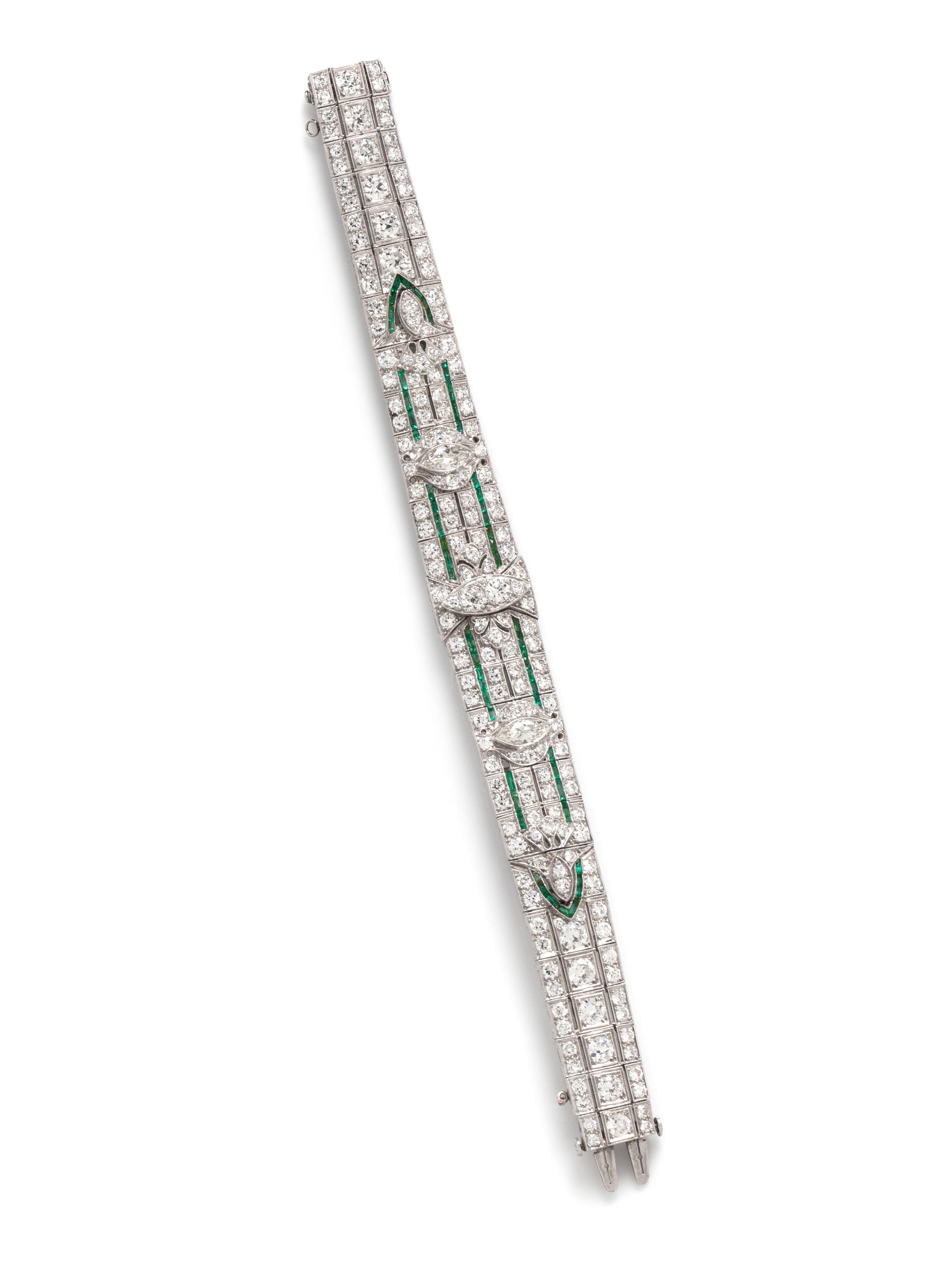 ART DECO, DIAMOND AND EMERALD BRACELET