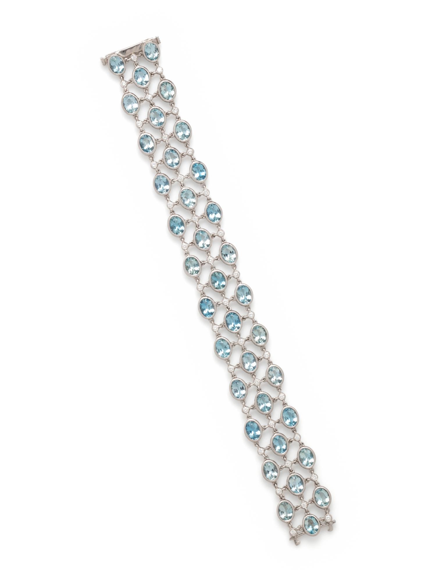 AQUAMARINE AND DIAMOND BRACELET
