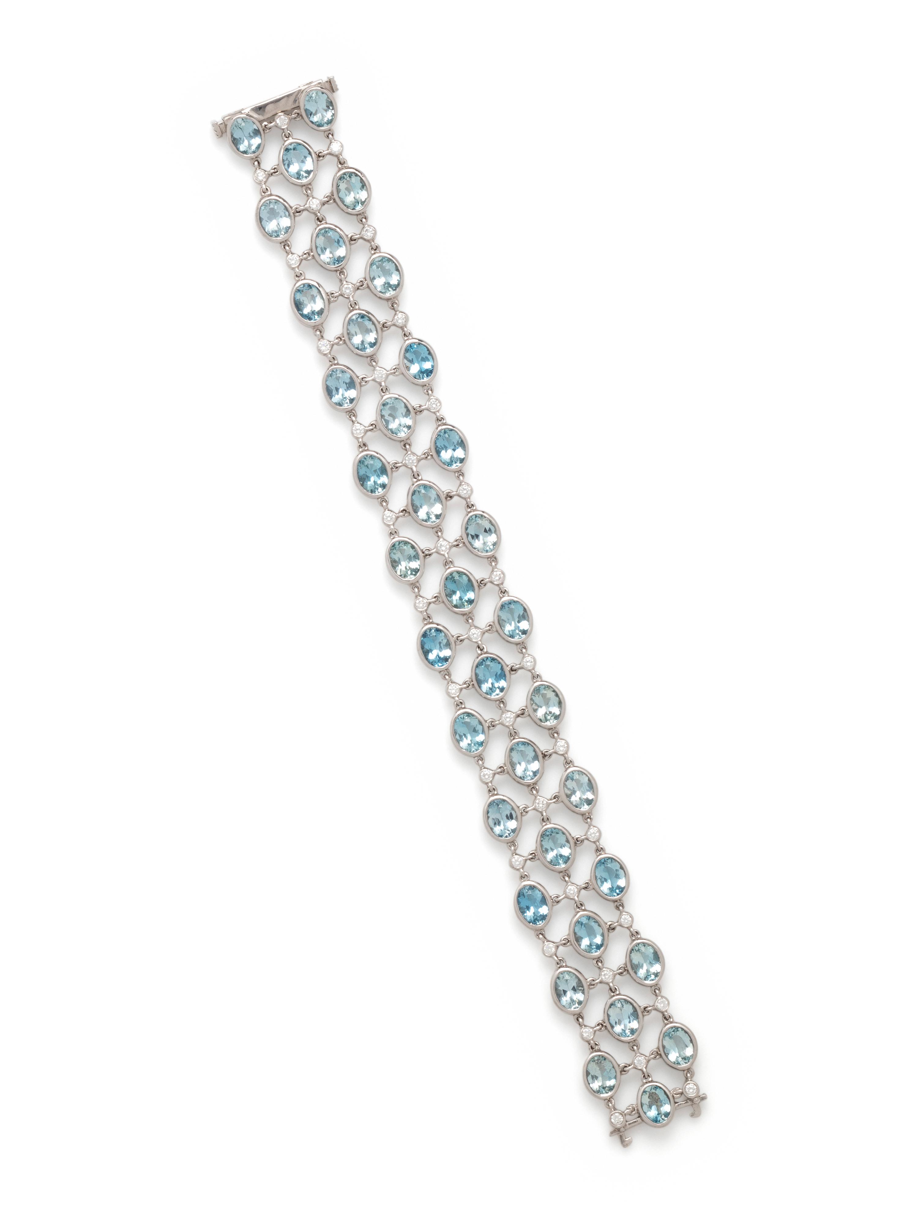 AQUAMARINE AND DIAMOND BRACELET