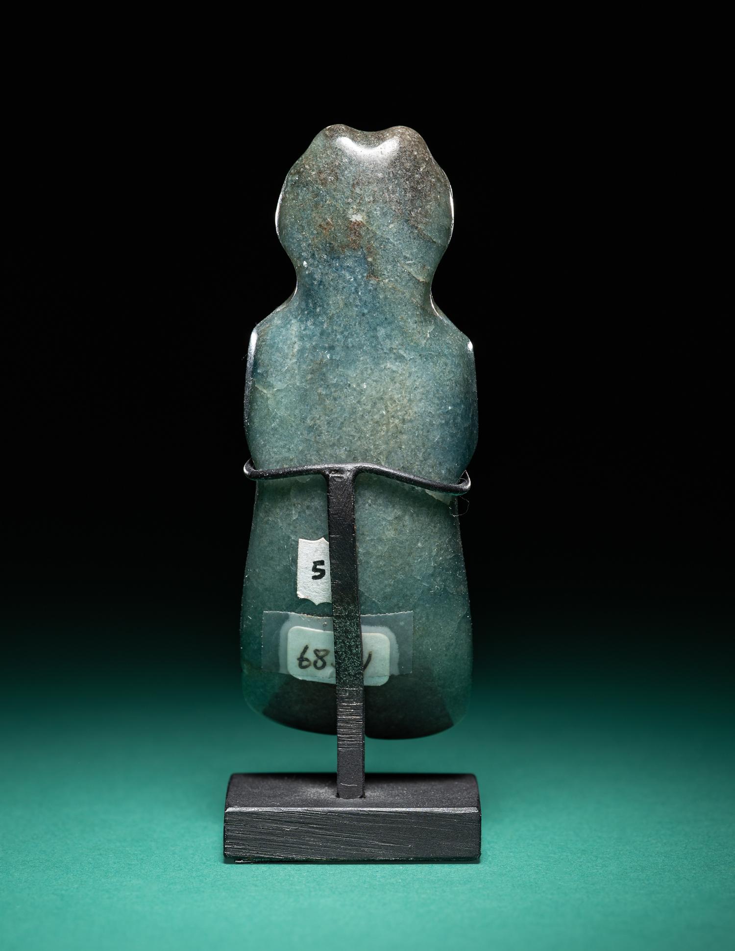 A Costa Rican Jade Avian Pendant