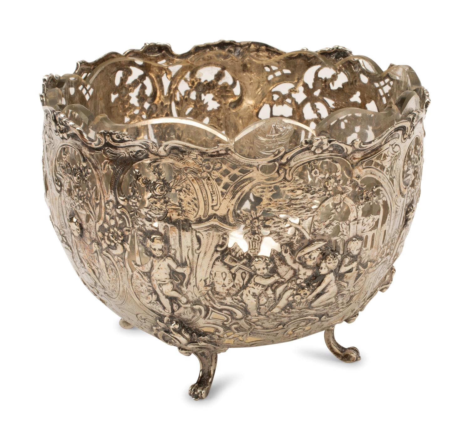 A Hanau Silver Footed Bowl - Probably Storck & Sinsheimer, Early 20th Century