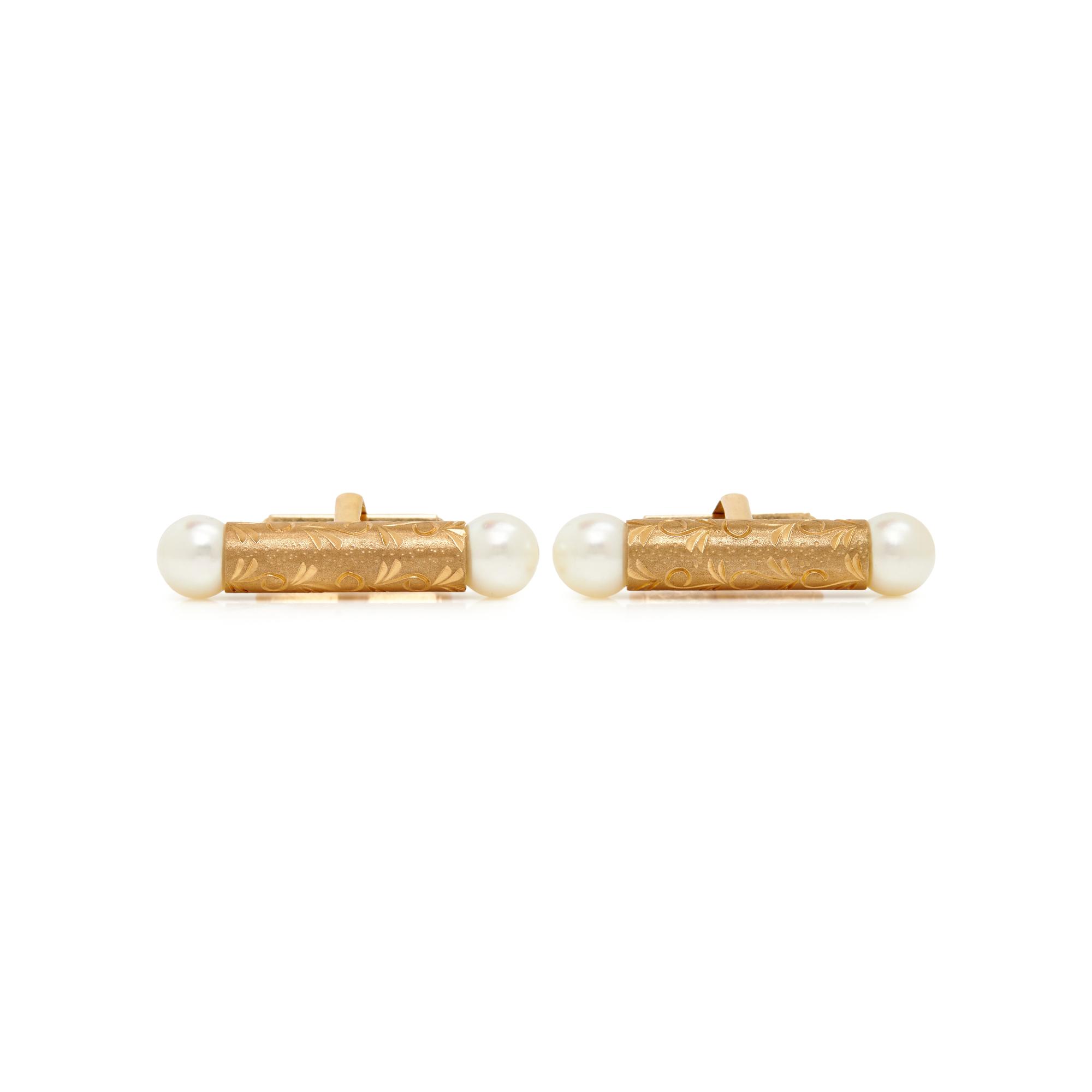 COLLECTION OF YELLOW GOLD MEN'S ACCESSORIES