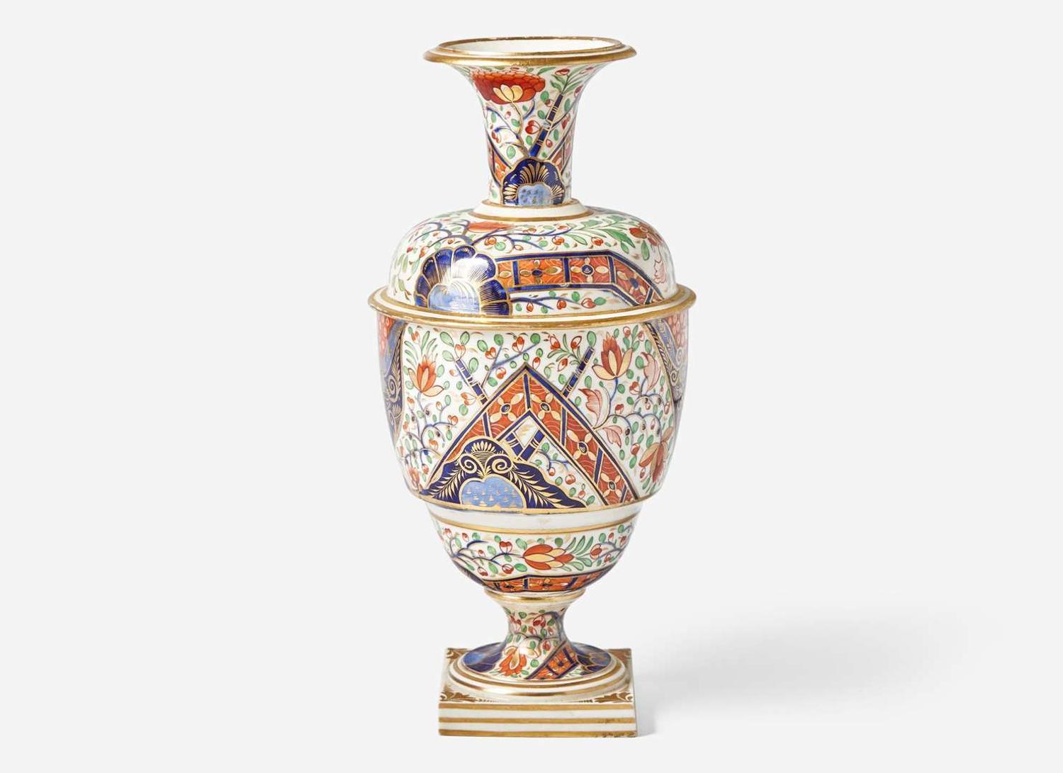 A Royal Crown Derby Vase, UK, circa 1800-1820s