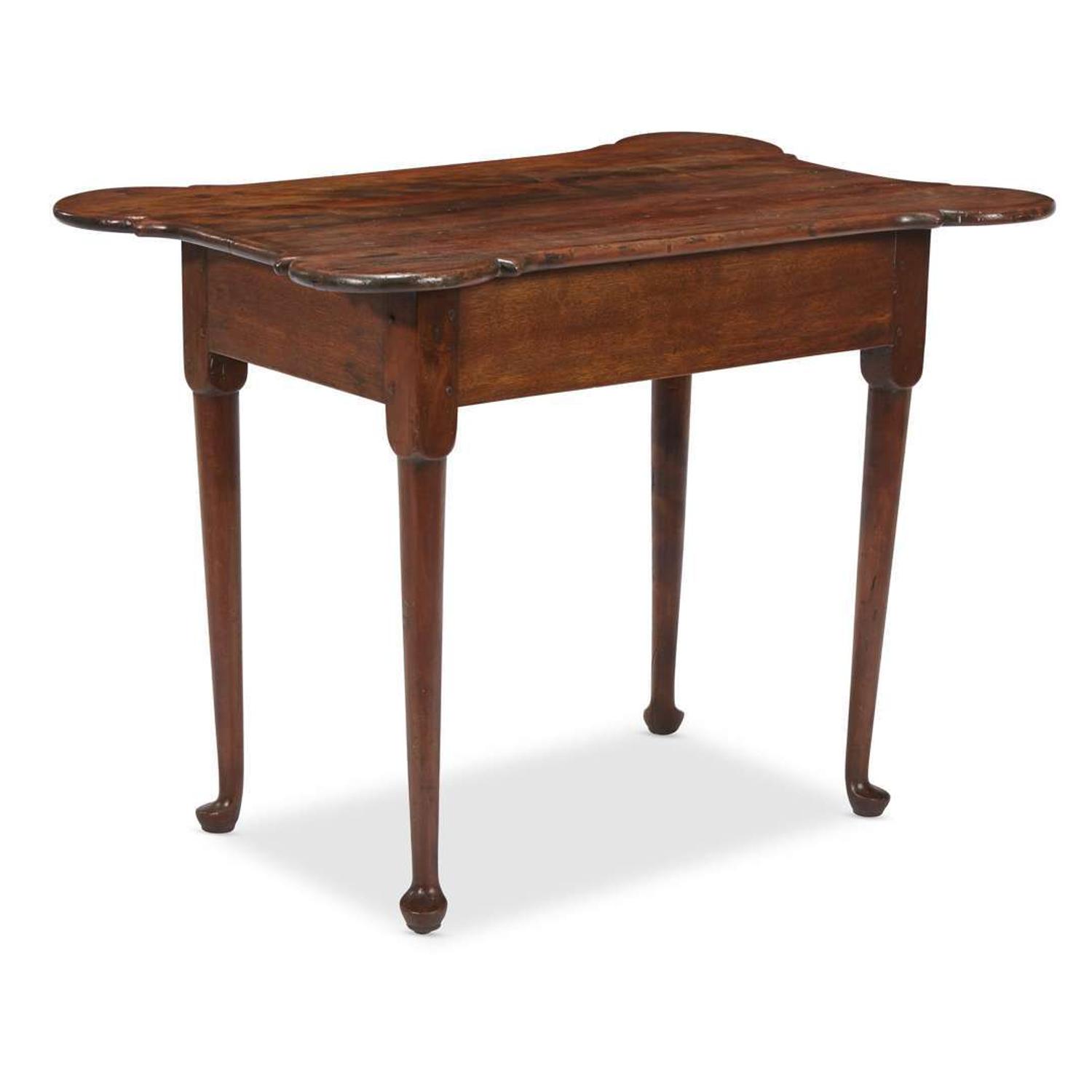 Queen Anne porringer top tavern table New England, mid-18th century