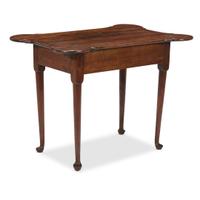 Queen Anne porringer top tavern table New England, mid-18th century