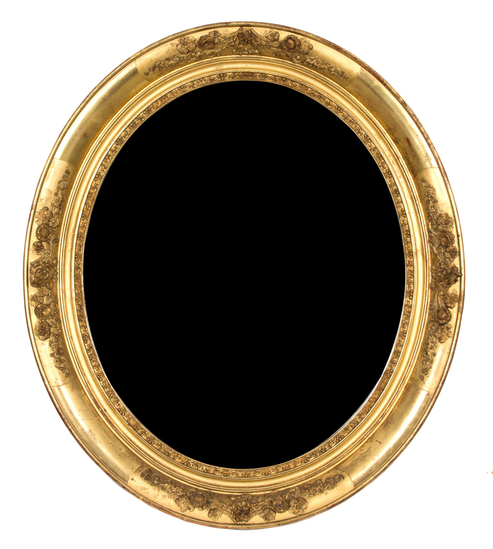 A Victorian Gilt Mirror Height 32 x width 28 inches. — 19TH CENTURY