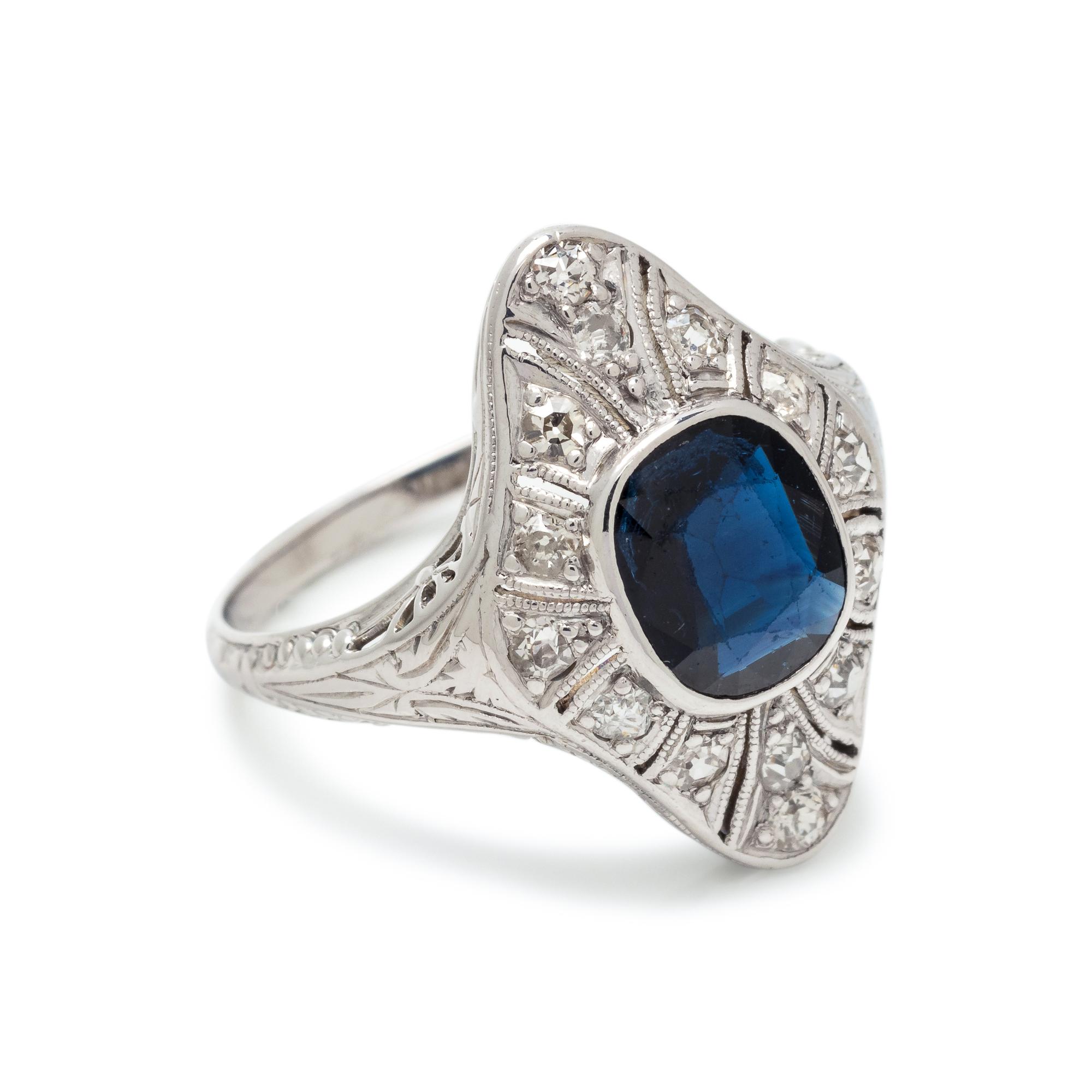 SAPPHIRE AND DIAMOND RING