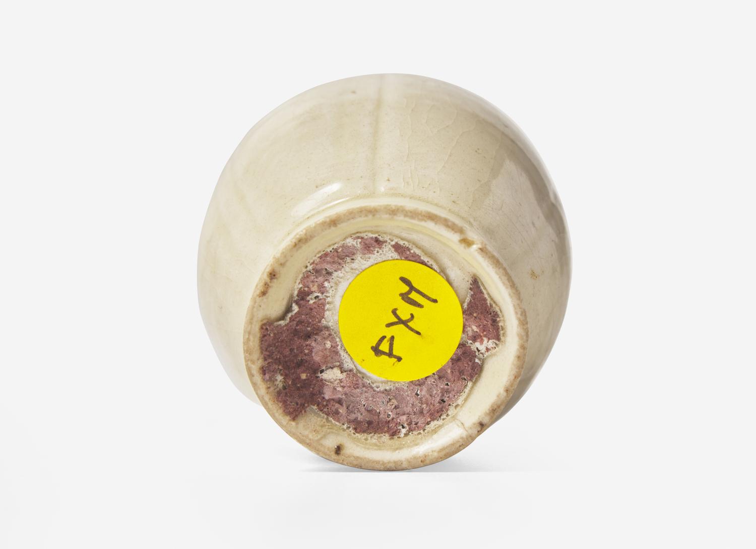 Five Assorted Chinese Ceramic Items