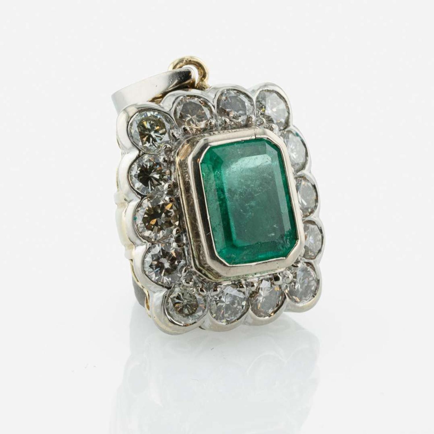 An Emerald, Diamond, and 18K Gold Pendant