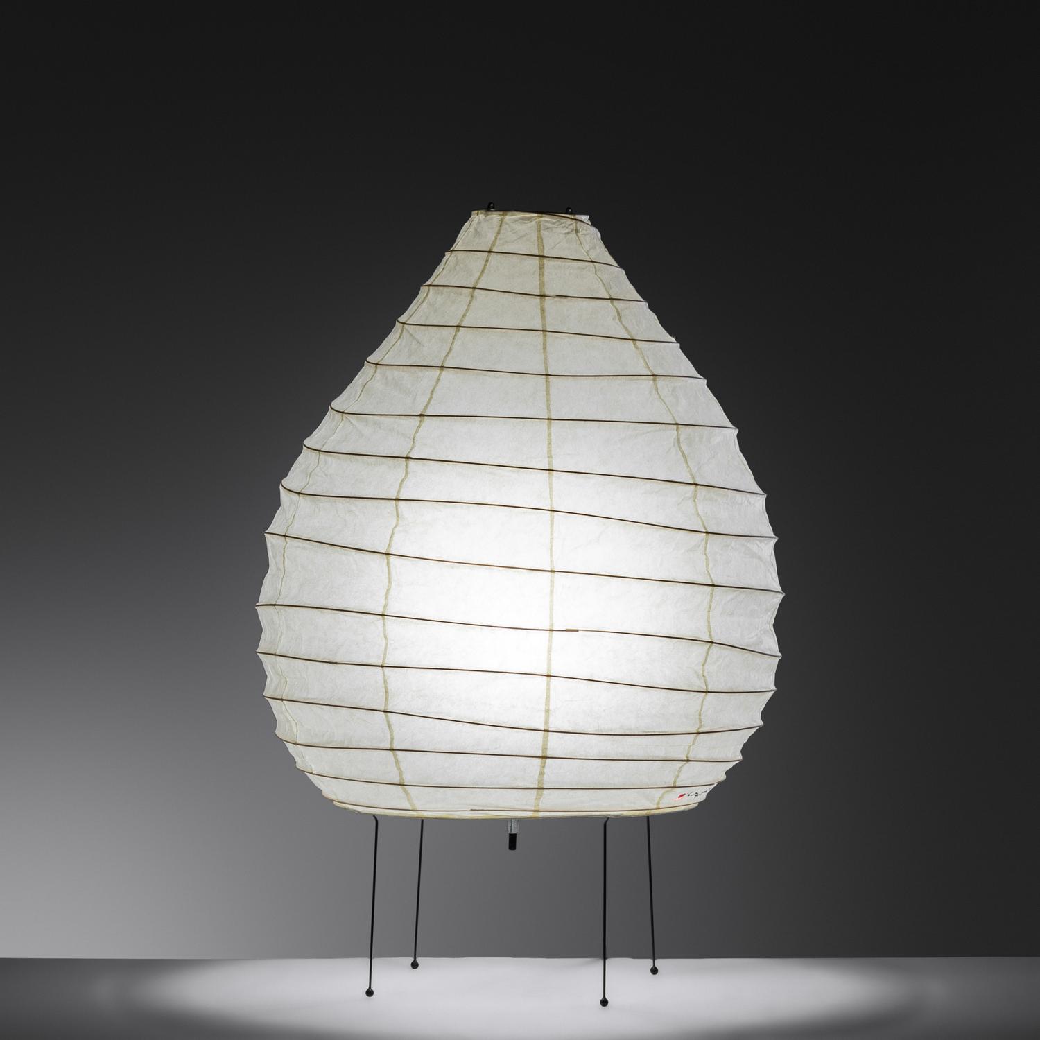 Akari Light Sculpture Table Lamp, model 22N Ozeki & Co., Ltd., USA/Japan