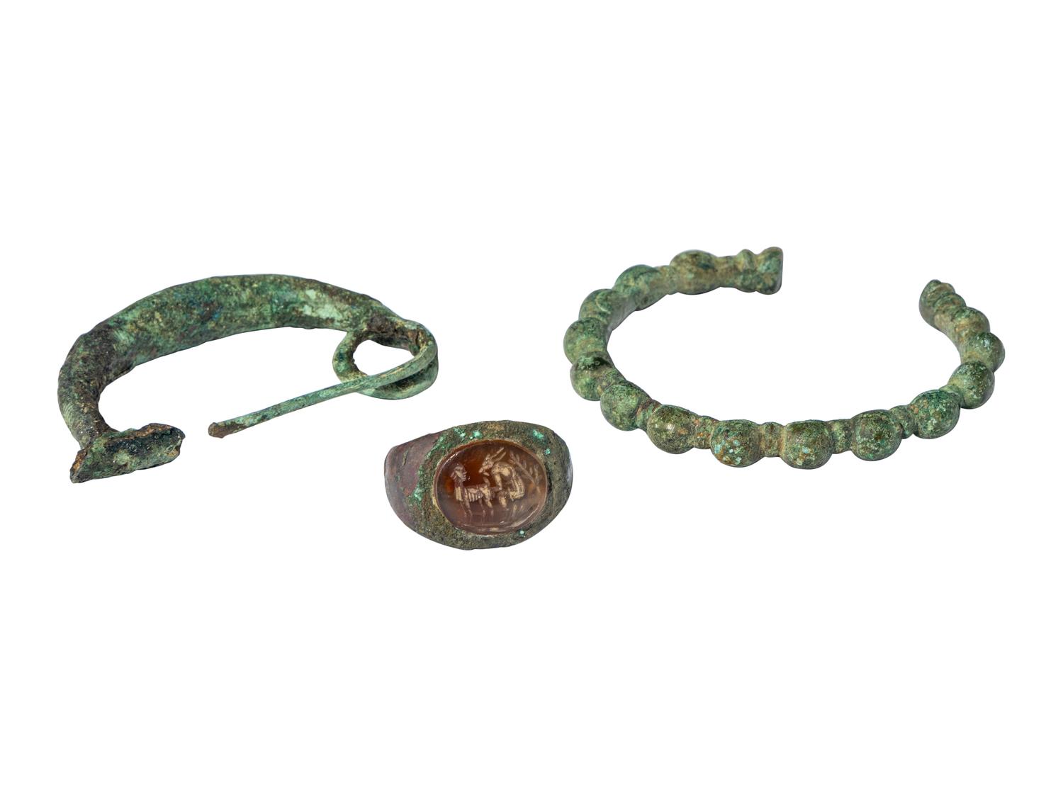 17 Greco-Roman Bronze Items