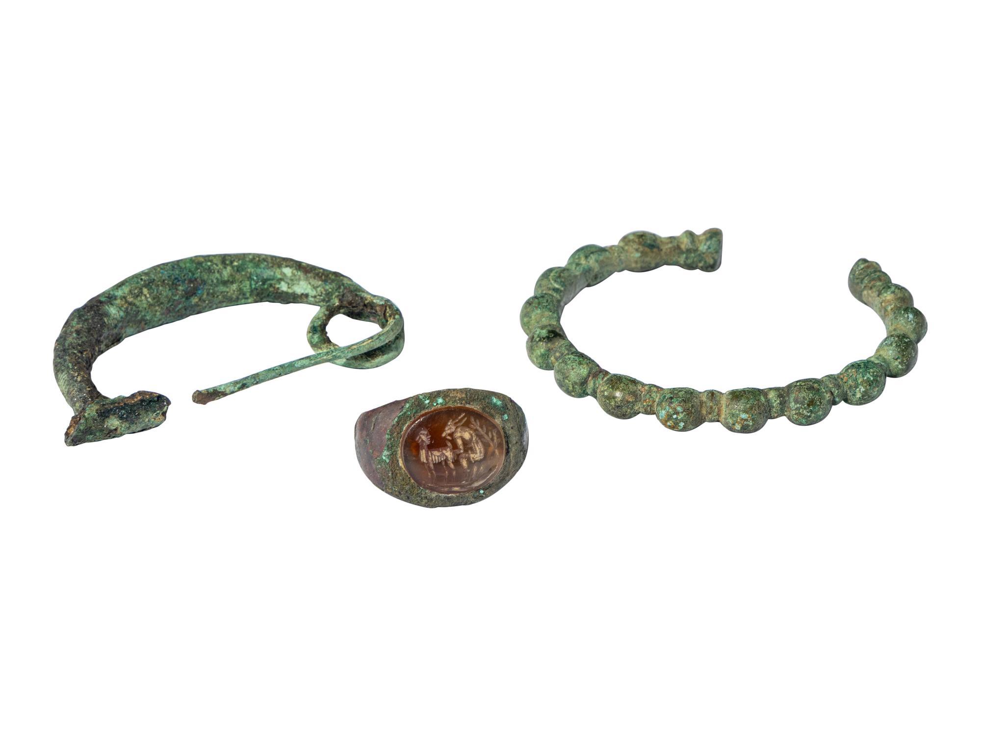17 Greco-Roman Bronze Items