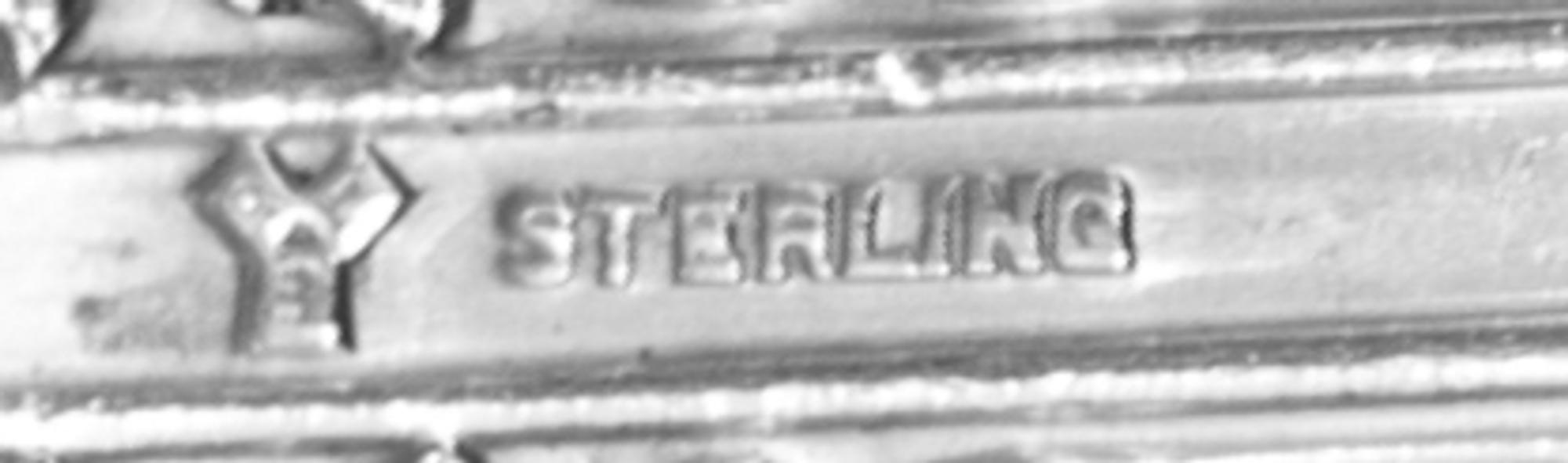 An American Silver Flatware Service, Lunt Silversmiths, Greenfield, MA, Charles II pattern, comprising: 18 dinner knives 18 butter spre