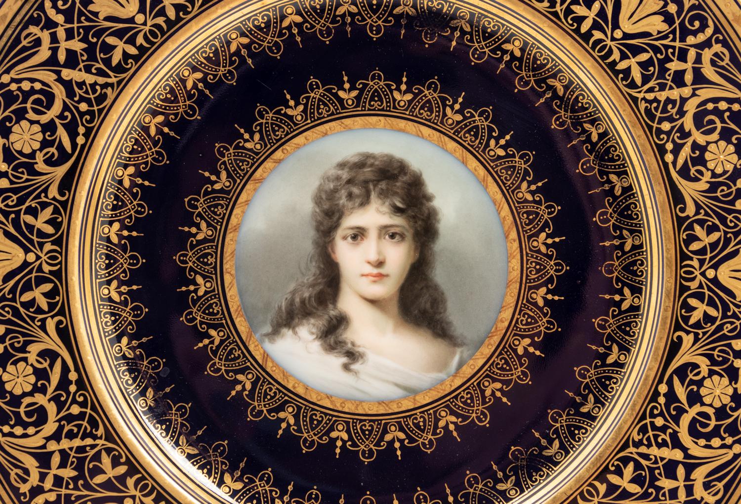 A Cased Set of Eight Vienna Style (Fischer & Mieg) Porcelain Portrait Plates