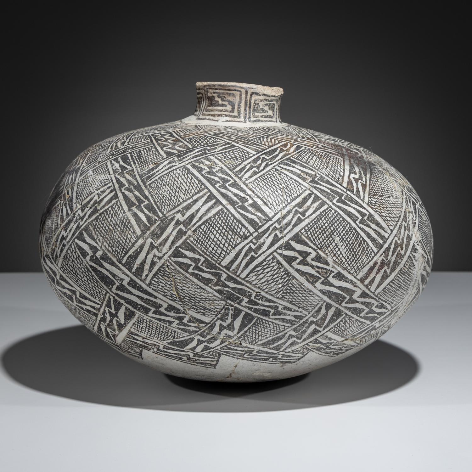 Large Ancestral Pueblo, Tularosa Black-on-White Pottery Olla