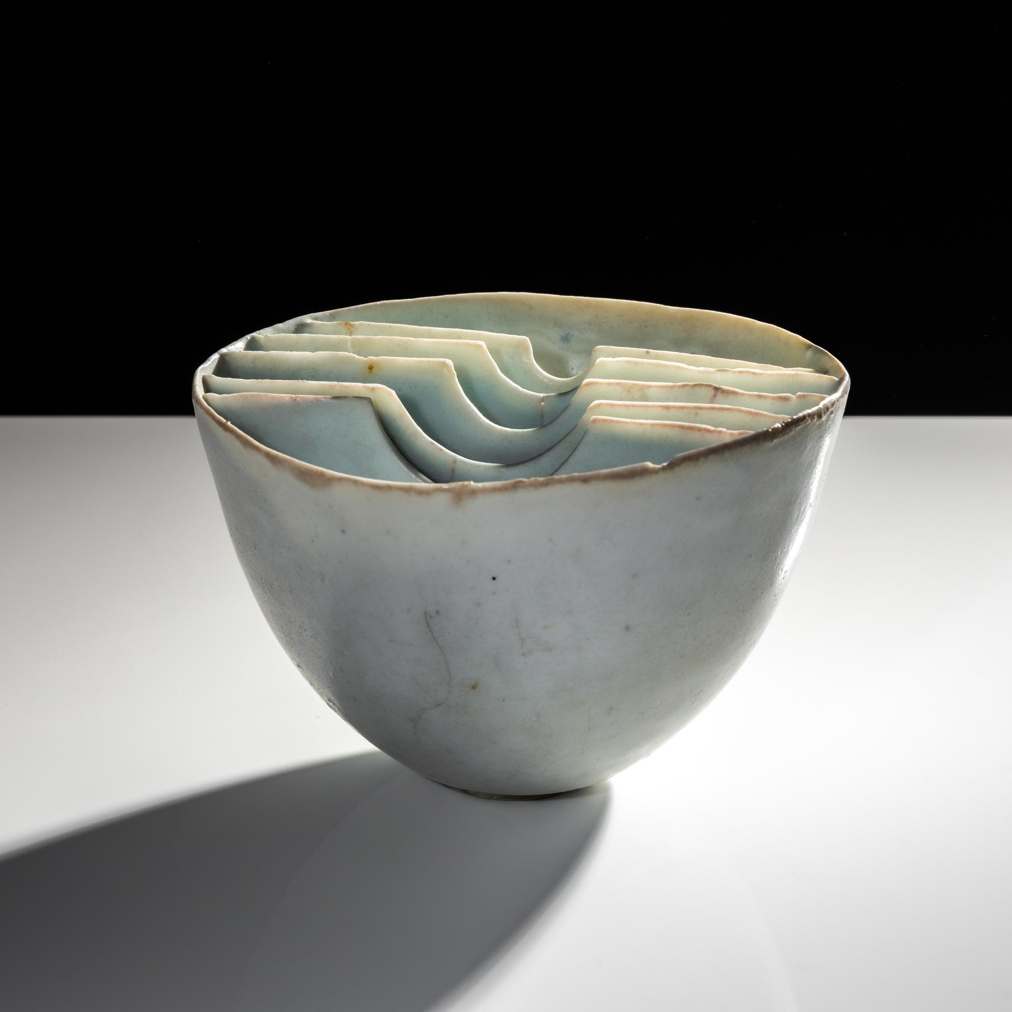 Bowl with fins, 1975