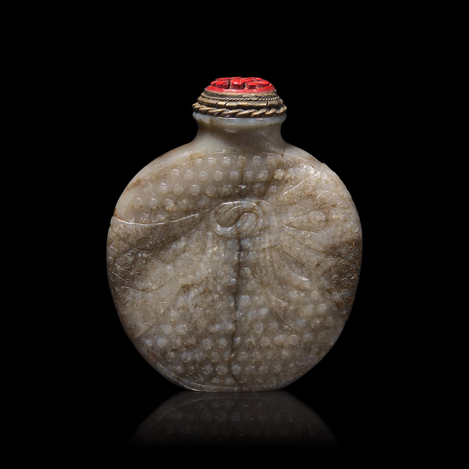 A Chinese Carved Grey Jade "Wrapped Vase" Snuff Bottle, 18th/19th Century