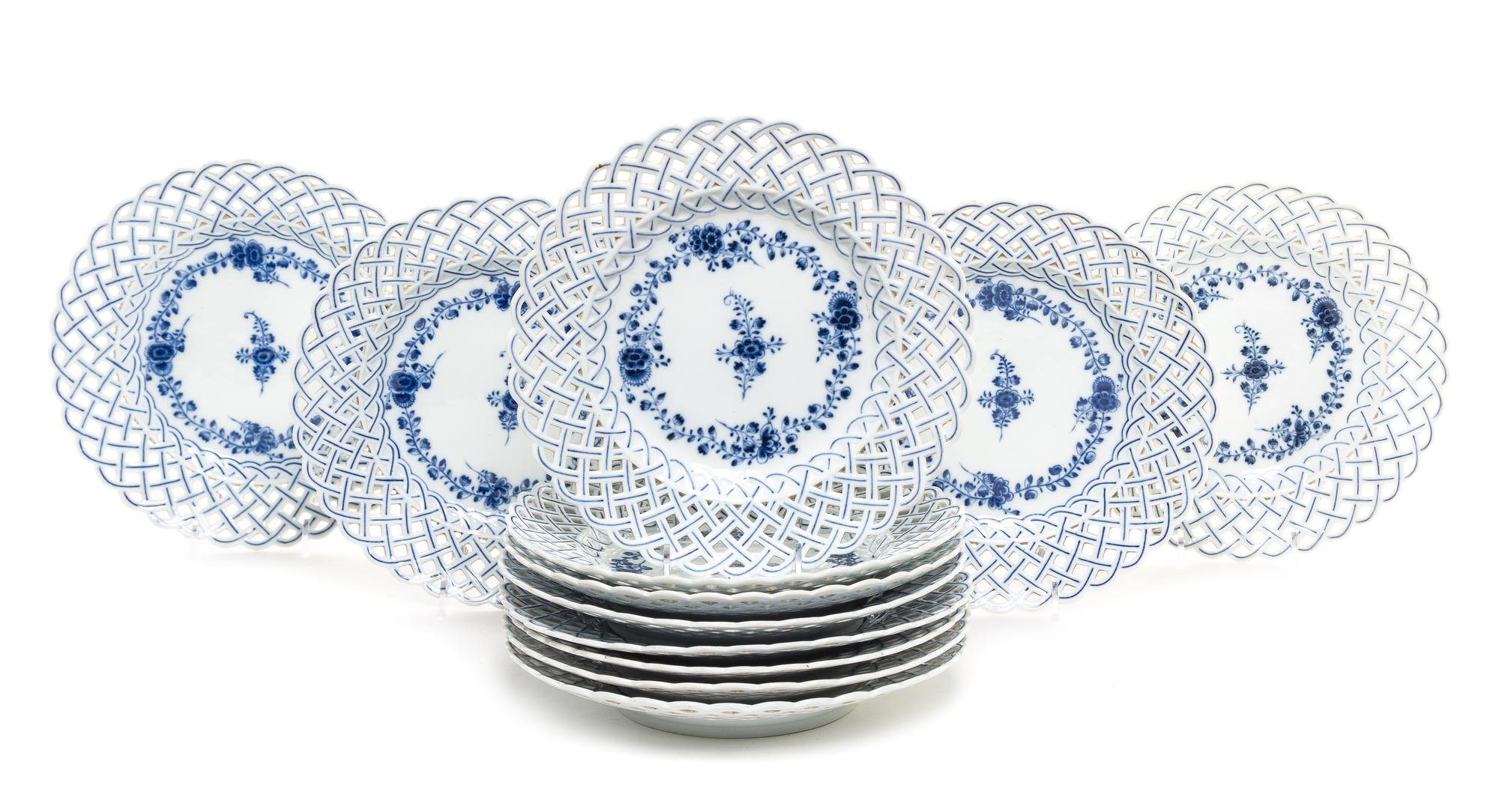 A Set of Twelve Meissen Reticulated Porcelain Plates Diameter 9 1/4 inches. — MARCOLINI PERIOD (1773-1814)