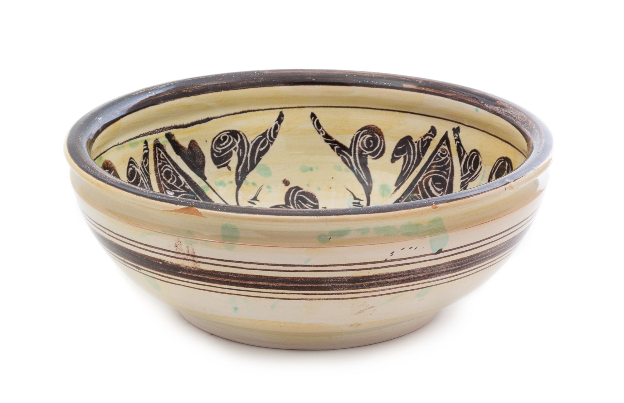 An Italian Faience Bowl Diameter 12 1/4 inches. — 20TH CENTURY