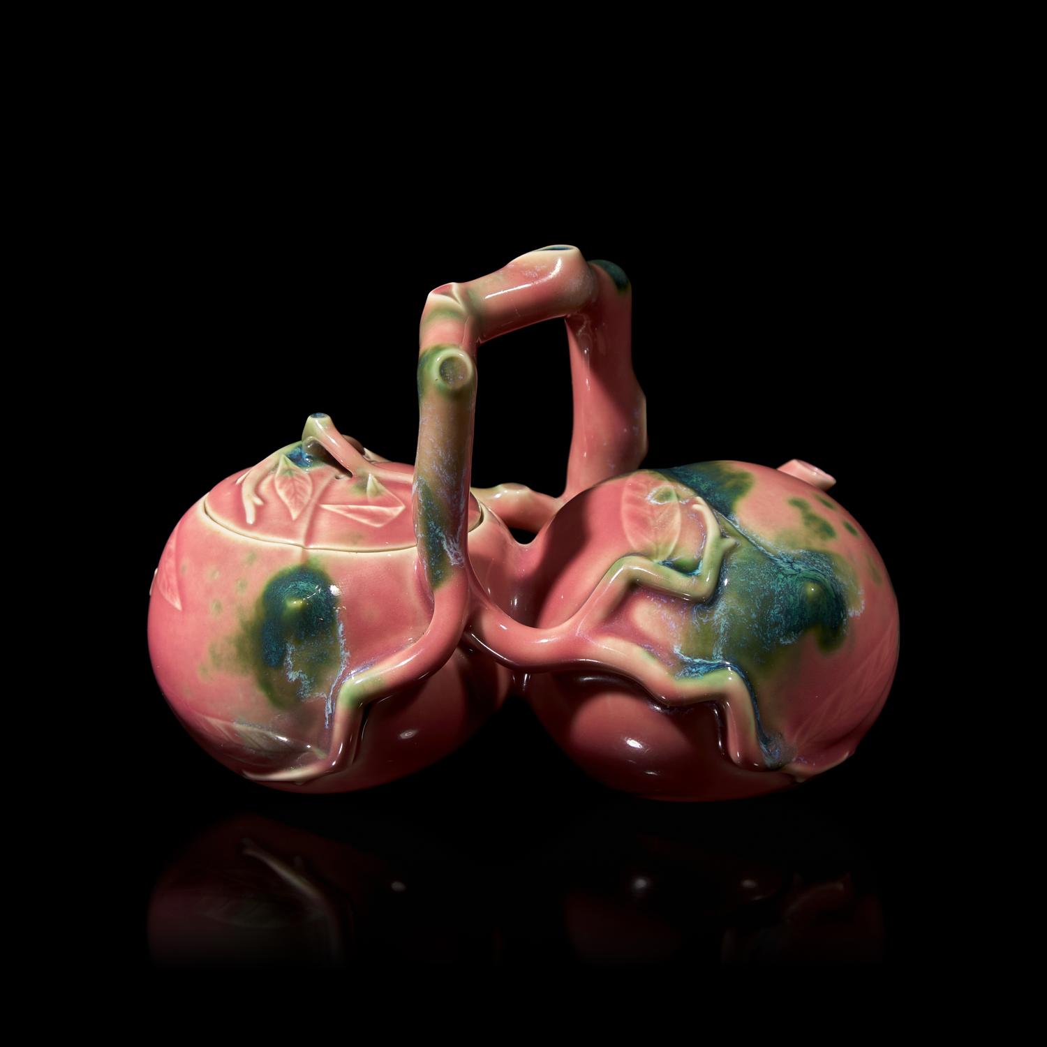An Unusual "Double Peach" Porcelain Teapot, Seifu Yohei III or IV, Meiji/Taisho Period