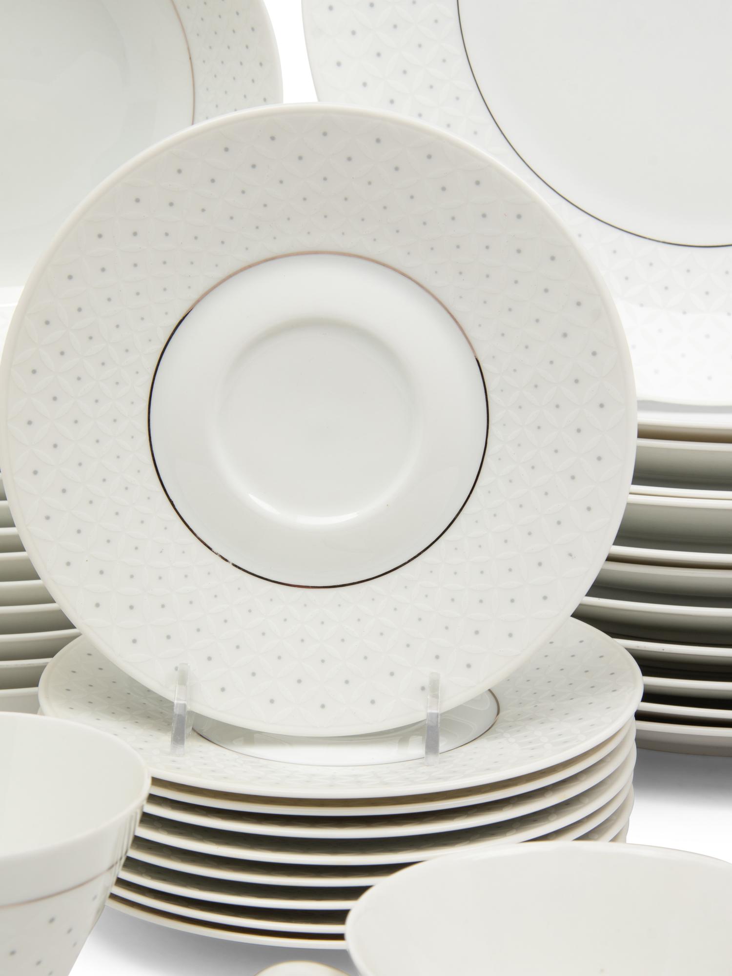 A Rosenthal Porcelain Dinner Service