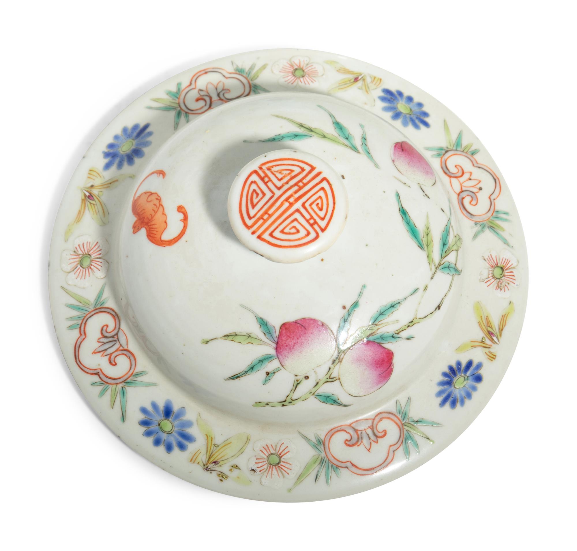 A Chinese Export Porcelain "Bats and Peaches" Jar