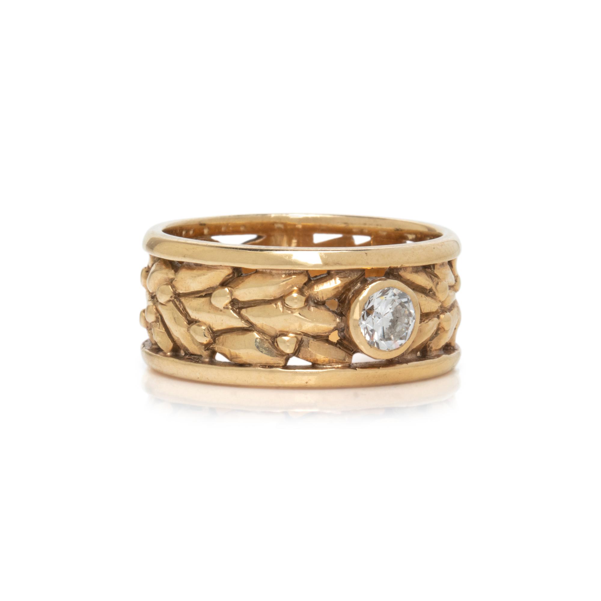 YELLOW GOLD AND DIAMOND BAND RING