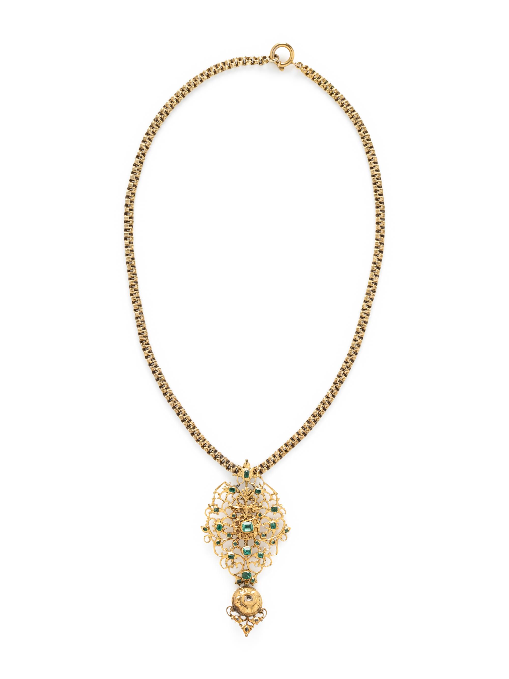 ANTIQUE, EMERALD PENDANT NECKLACE
