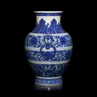 A Chinese Blue and White Porcelain Hu Vase, Late 19th/Early 20th Century — 晚清/民國 青花纏枝蓮紋雙耳壺