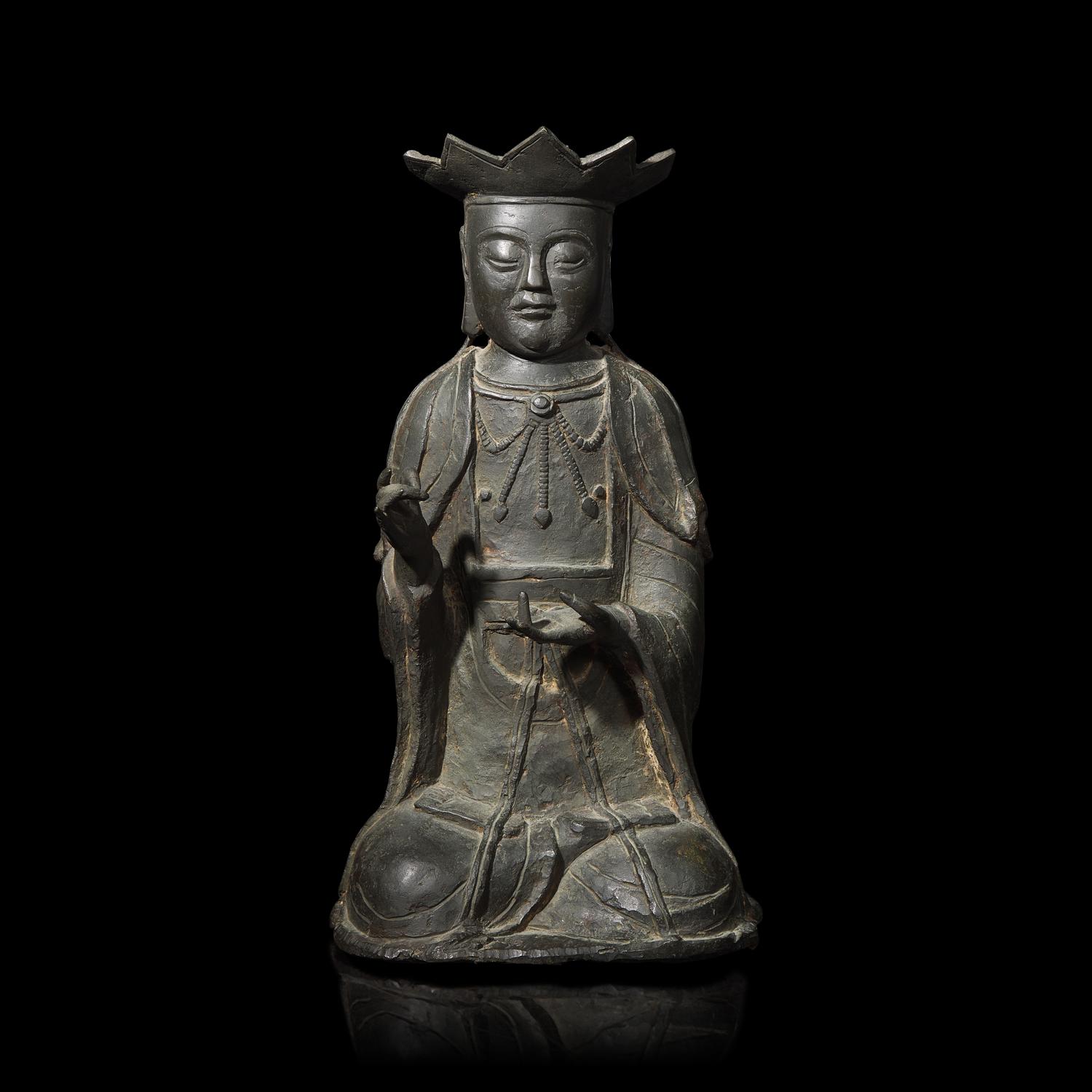 A Korean Bronze Figure of a Seated Shaman-Amida Buddha Preaching, Early Joseon Period, Circa 16th Century 約十六世紀朝鮮王朝 阿弥陀佛说法銅像